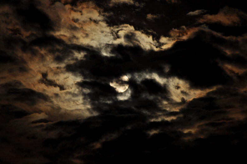 Blick_durch_die_Wolken.jpg