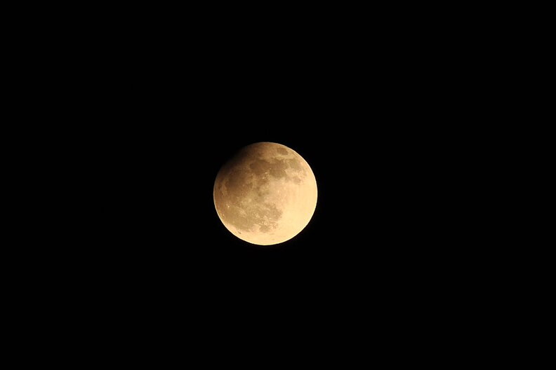 Maximale_Finsternis_20-08h_UT.jpg