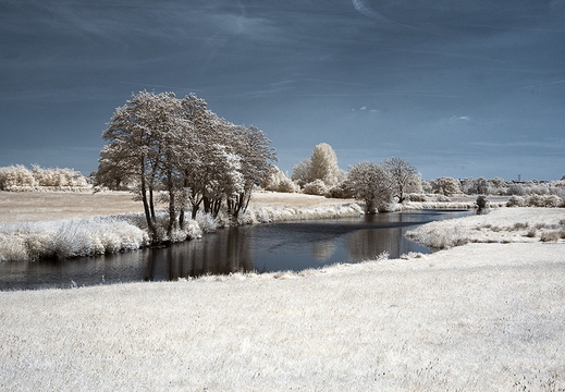 River Avon D70IR DSC 4810
