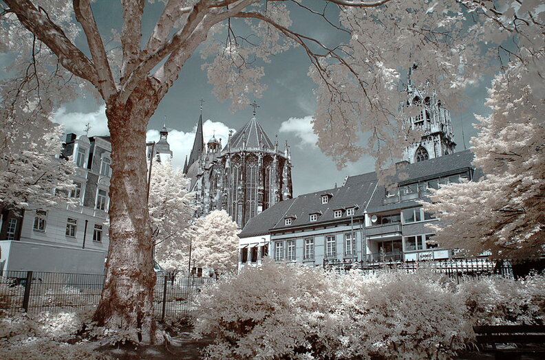Der_Aachener_Dom.jpg
