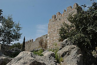 Mauer und Felsen DSC_7129.jpg